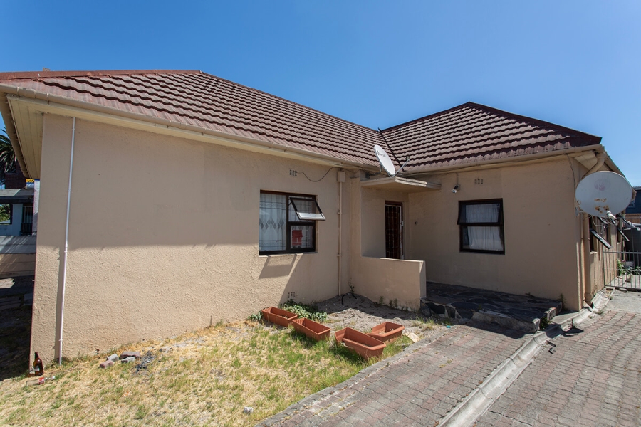 4 Bedroom Property for Sale in Vasco Estate Western Cape